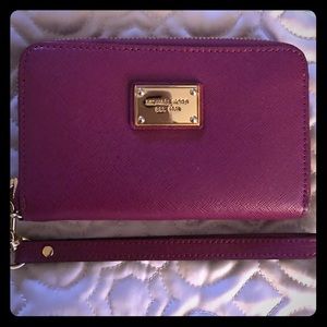 Michael Kors Wristlet